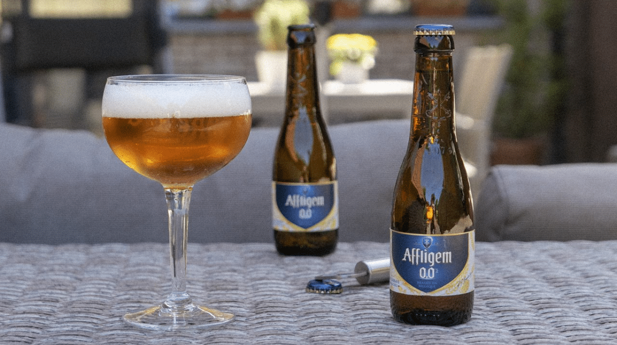 Découvrez le secret derrière Affligem sans alcool, une bière savoureuse et désaltérante