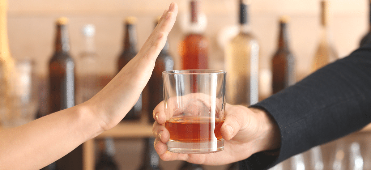 Les dangers du binge drinking : pourquoi cette pratique est-elle si dangereuse ?