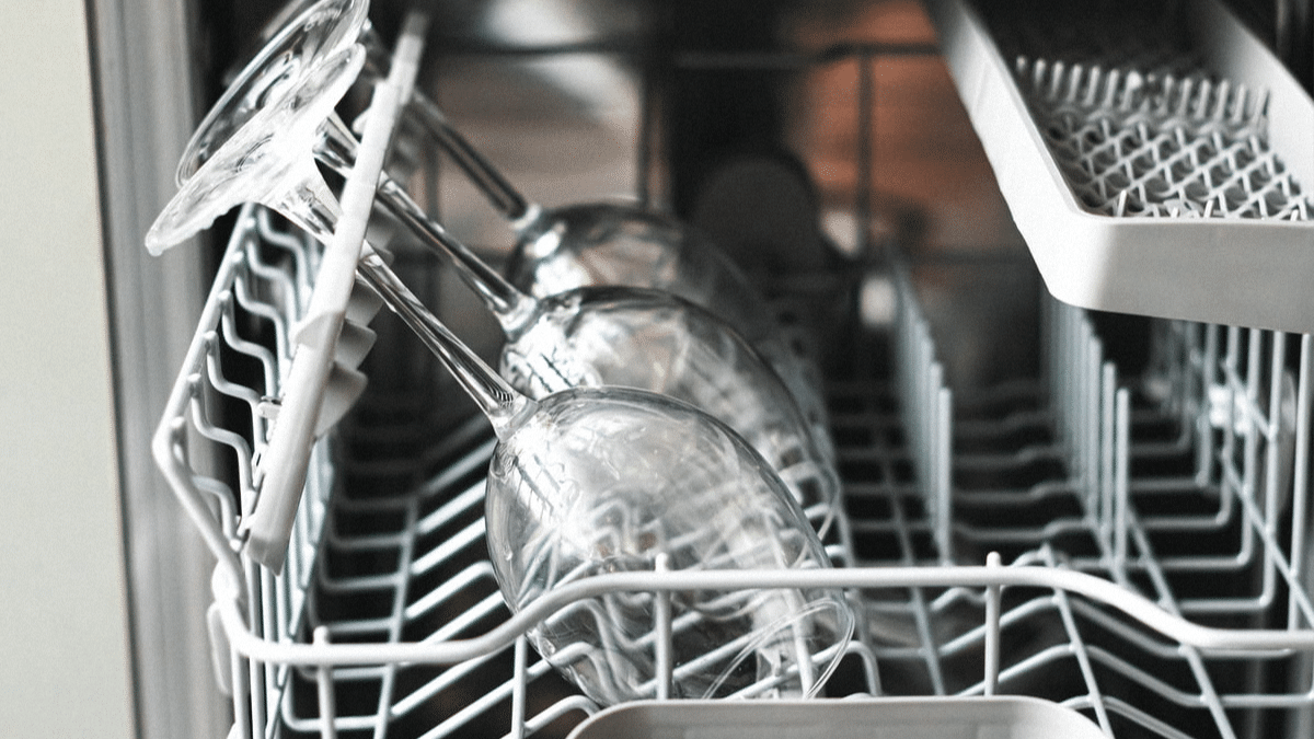 Les avantages d'un lave-verre pour votre cuisine