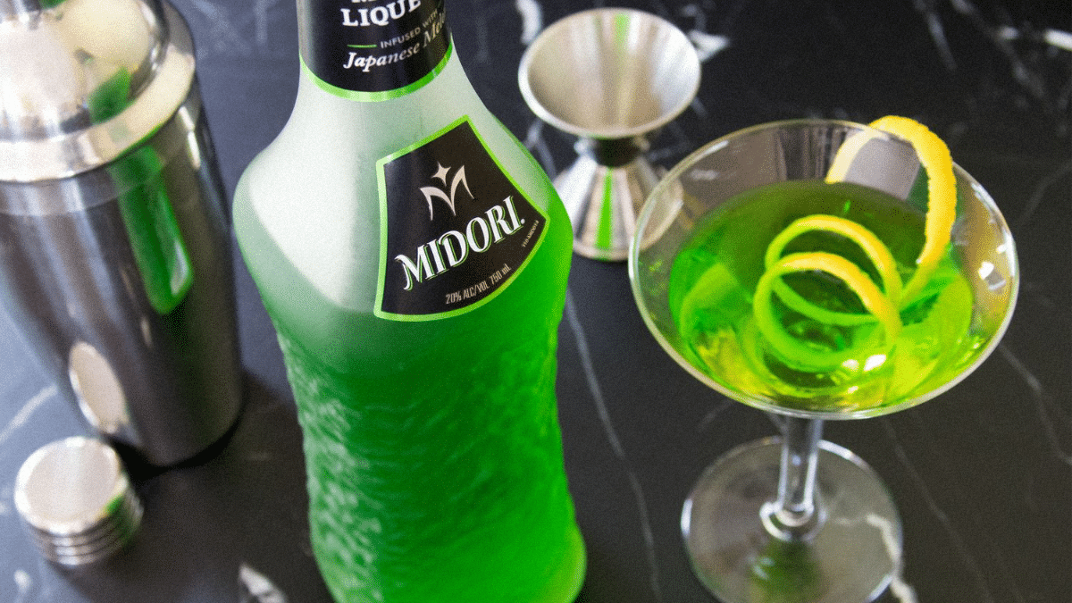 La Liqueur Midori : une touche japonaise à vos cocktails préférés