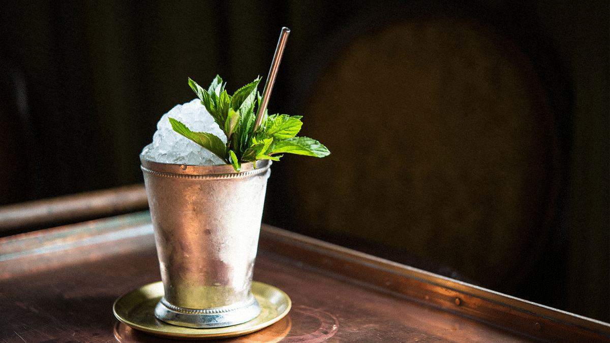 Le Mint Julep : Cocktail classique et rafraîchissant à base de bourbon