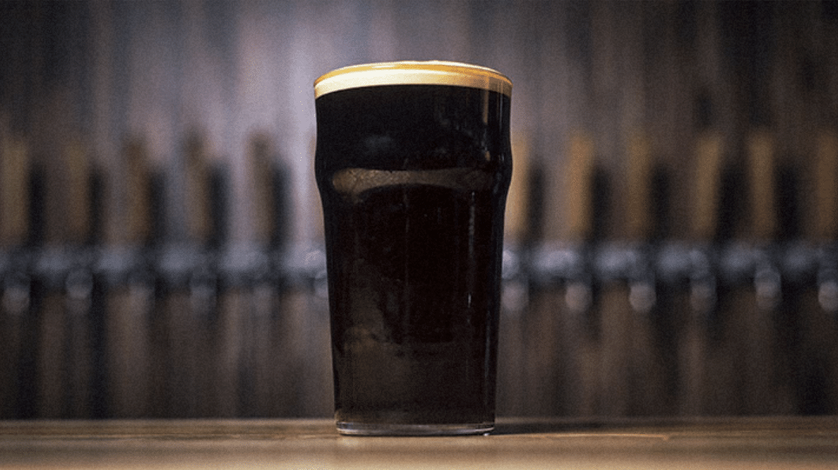 Les bières noires : un monde de saveurs et d'arômes intenses