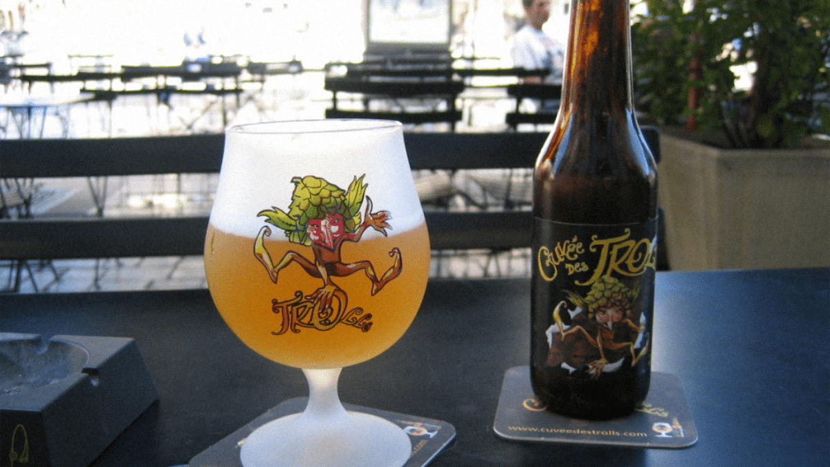 La magie de la Cuvée des Trolls : une bière d'exception de la Brasserie Dubuisson