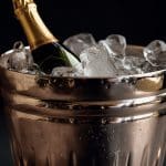 Le seau à champagne et le seau à vin