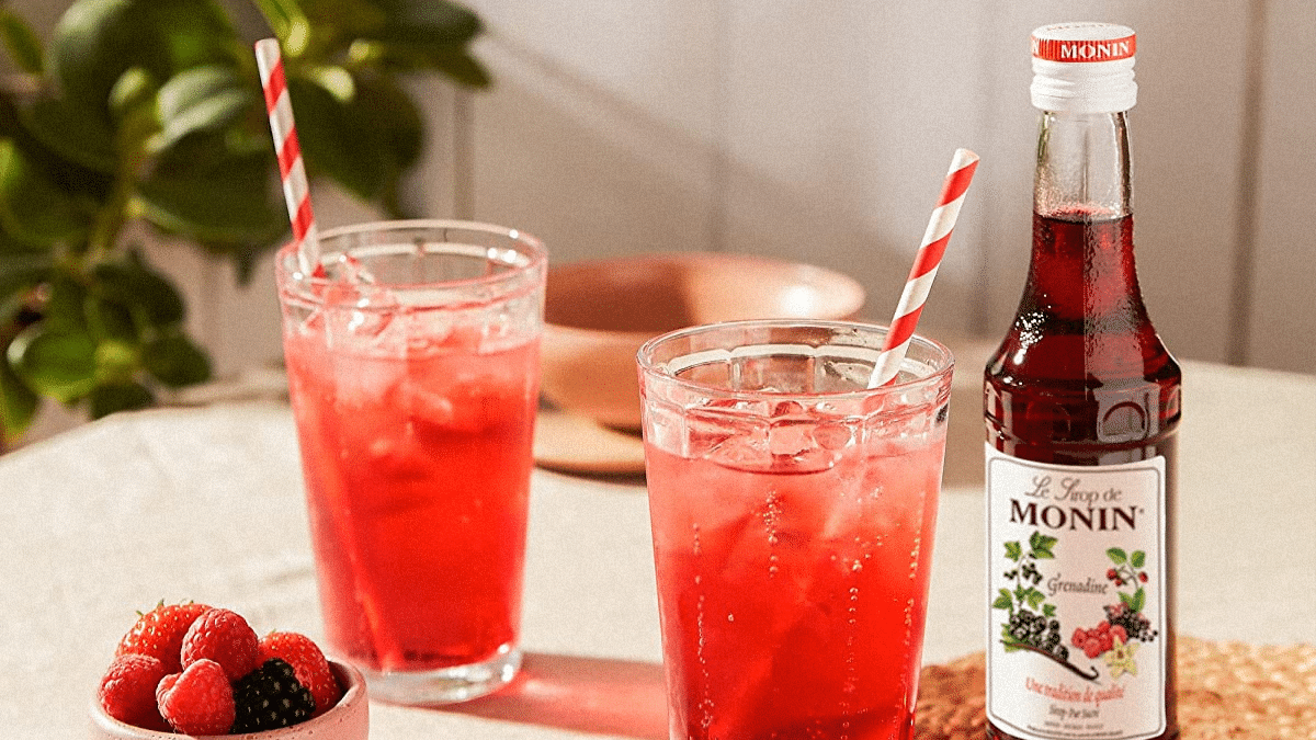 Sirop de grenadine : un délice coloré aux saveurs exquises