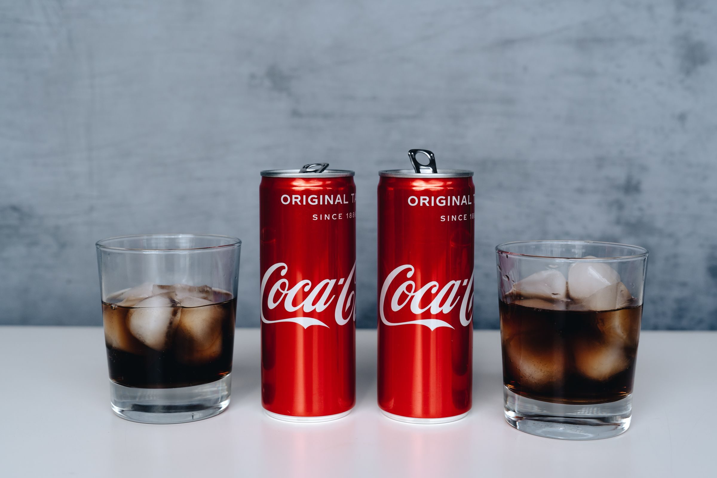 Verre de soda avec des glaçons